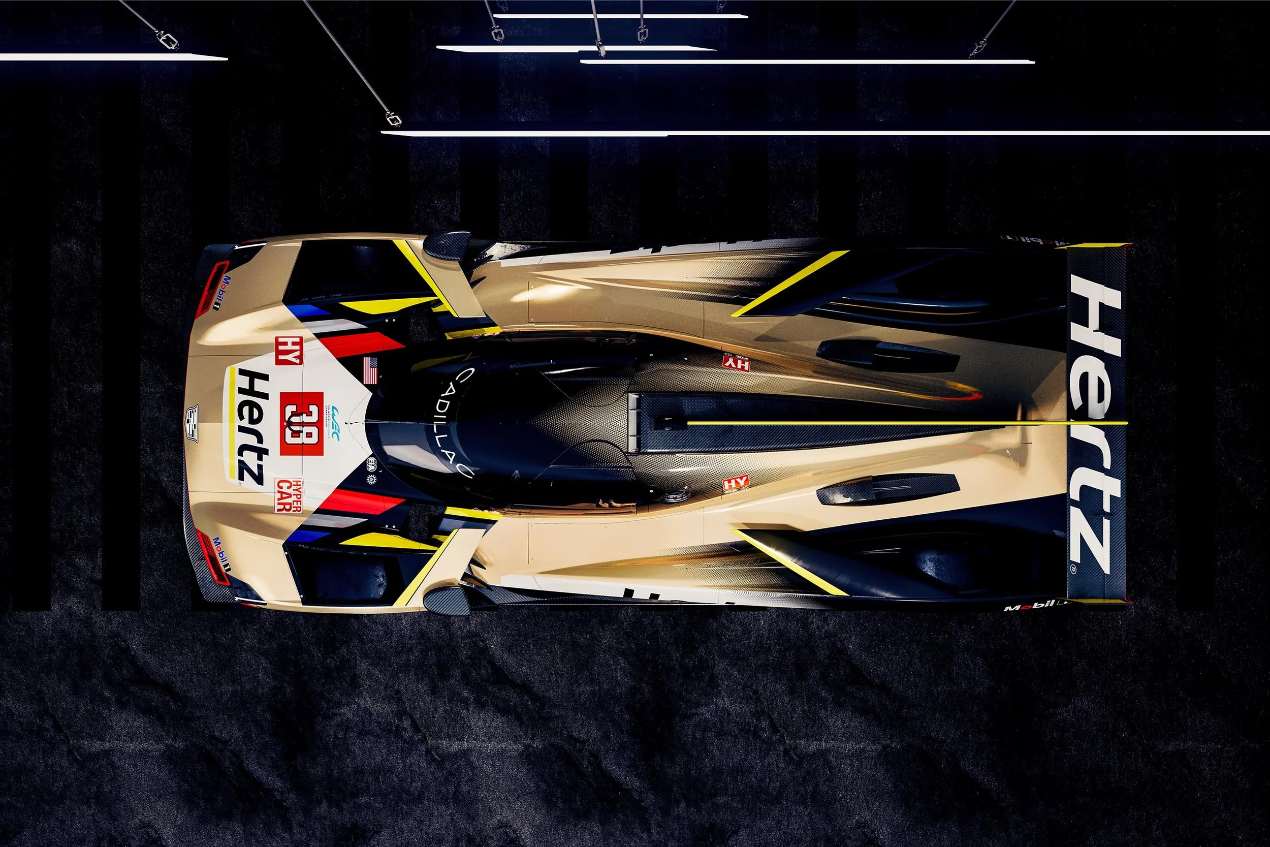 Bamber and Lynn split up in both Cadillac V-Series — Car Racing